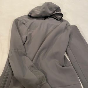 Lululemon old school hoodie very comfortable!